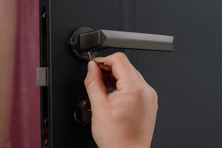 Locksmith Installation