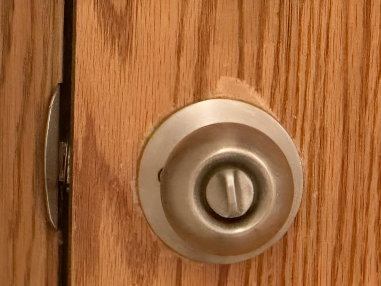 Door Lock Service