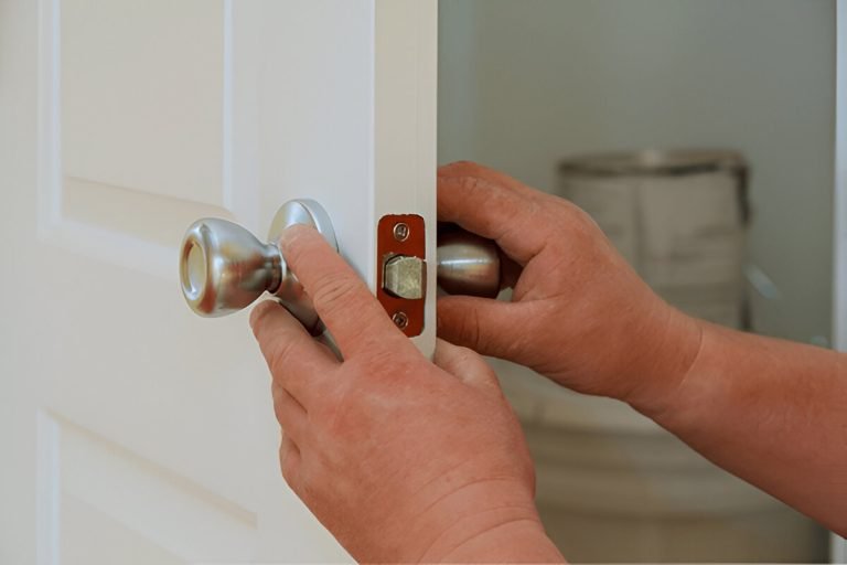 Locksmith Broken Key
