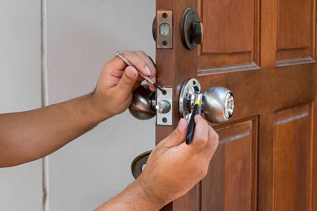 24 Emergency Locksmith